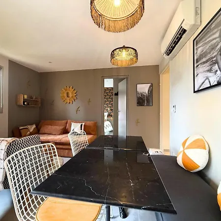 Cosy Avec Balcon, 1 A Maxime * Сент-Максім