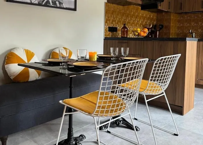 Cosy Avec Balcon, 1 A Maxime Сент-Максім