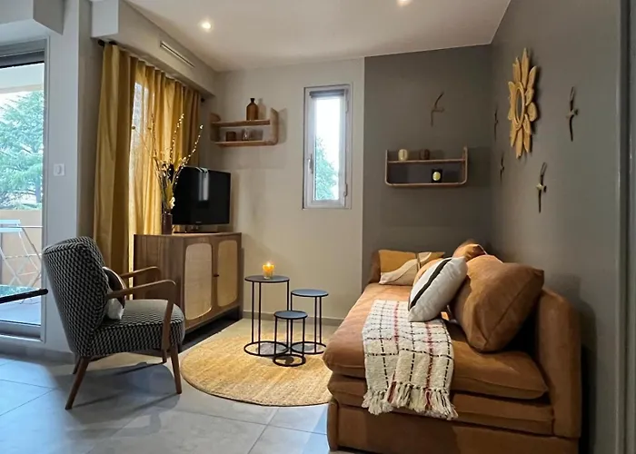 Cosy Avec Balcon, 1 A Maxime Сент-Максім