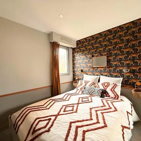Апартаменти Cosy Avec Balcon, 1 A Maxime *