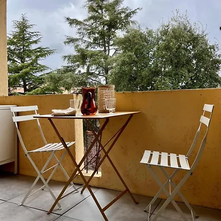 Cosy Avec Balcon, 1 A Maxime Апартаменти