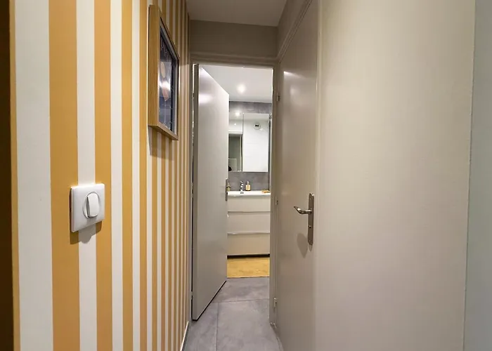 Cosy Avec Balcon, 1 A Maxime Apartman